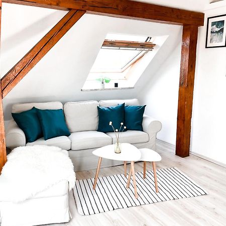 Stilvolle Dachgeschosswohnung In Duesternbrook Kiel Dış mekan fotoğraf