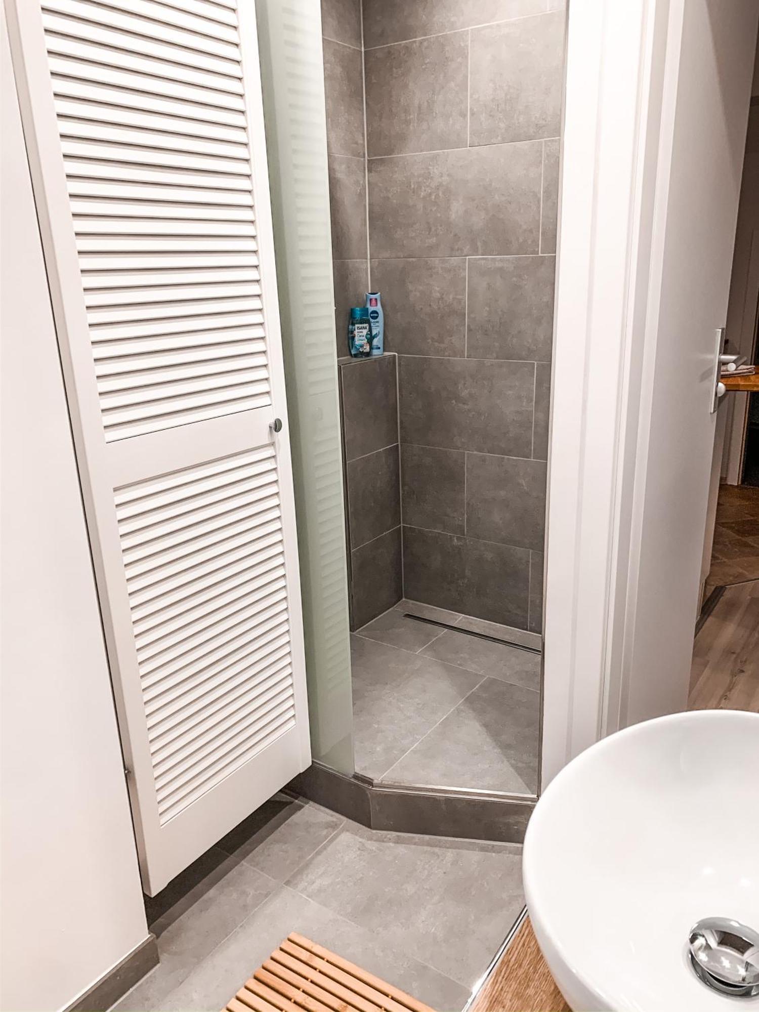 Stilvolle Dachgeschosswohnung In Duesternbrook Kiel Dış mekan fotoğraf